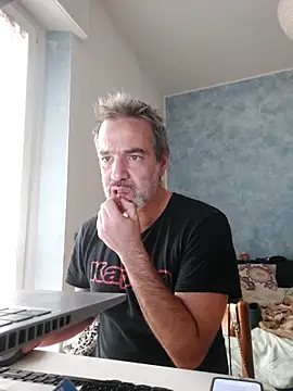 Marcolino183 online show from 12-19-25, 08:43