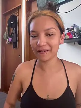 baby lizy online show from 12-31-24, 07:18