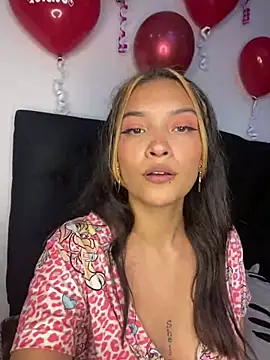 baby lizy online show from 02-14-25, 12:41