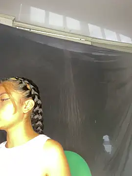 baby lizy online show from 02-25-25, 09:35