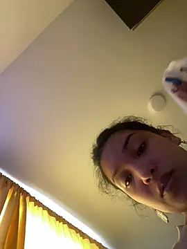 baby lizy online show from 11-05-25, 08:53