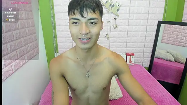 Snapshot of dylan_fun18 chatting on 12-06-24, 06:28 dylan fun18 online show from 12-06-24, 06:28