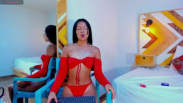 Snapshot of Katia_Wilson chatting on 01-16-25, 10:55 Katia Wilson online show from 01-16-25, 10:55