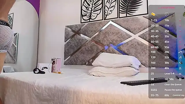 Snapshot of aronvillegas chatting on 03-20-25, 05:25 aronvillegas online show from 03-20-25, 05:25