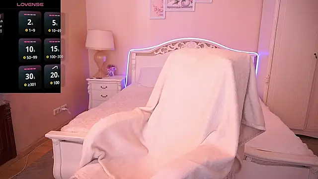 Snapshot of MirandaWong chatting on 01-29-25, 11:51 MirandaWong online show from 01-29-25, 11:51