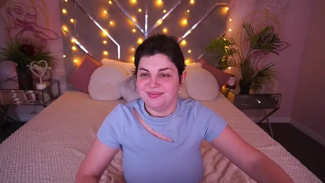 Snapshot of MirandaWong chatting on 03-01-26, 06:59 MirandaWong online show from 03-01-26, 06:59