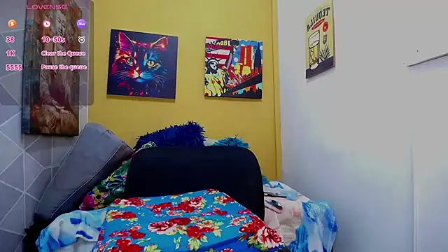 Snapshot of Agathasexy chatting on 10-18-25, 08:42 Agathasexy online show from 10-18-25, 08:42