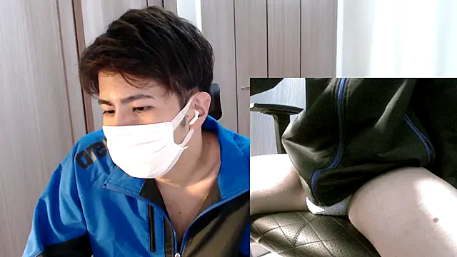 Snapshot of ryota_kkk chatting on 12-01-25, 02:22 ryota kkk online show from 12-01-25, 02:22