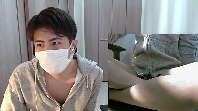 Snapshot of ryota_kkk chatting on 02-20-26, 11:32 ryota kkk online show from 02-20-26, 11:32