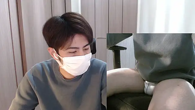 Snapshot of ryota_kkk chatting on 03-19-26, 11:25 ryota kkk online show from 03-19-26, 11:25