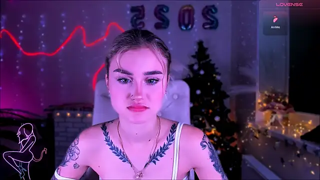 Snapshot of _Ravenaa chatting on 01-13-25, 01:17 Ravenaa online show from 01-13-25, 01:17