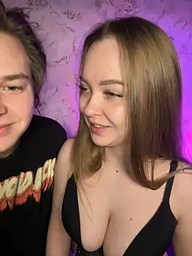 Snapshot of Family-Mm1 chatting on 02-08-26, 03:59 Family-Mm1 online show from 02-08-26, 03:59