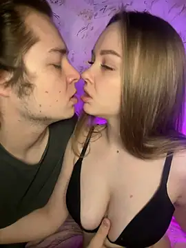 Snapshot of Family-Mm1 chatting on 02-22-26, 09:08 Family-Mm1 online show from 02-22-26, 09:08