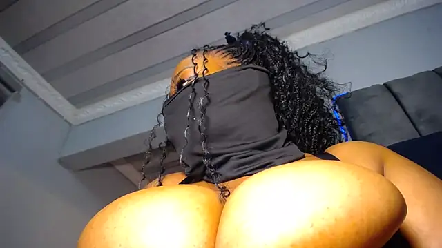 Snapshot of XPanther_24 chatting on 02-22-26, 06:02 XPanther 24 online show from 02-22-26, 06:02