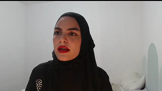 Snapshot of MARYADSUARD chatting on 01-18-25, 02:14 MARYADSUARD online show from 01-18-25, 02:14