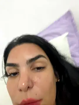 Snapshot of MARYADSUARD chatting on 10-10-25, 06:23 MARYADSUARD online show from 10-10-25, 06:23