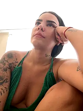 Snapshot of MARYADSUARD chatting on 11-09-25, 06:39 MARYADSUARD online show from 11-09-25, 06:39