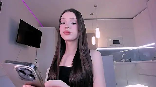 Snapshot of sharon_forever chatting on 11-22-25, 02:16 sharon forever online show from 11-22-25, 02:16