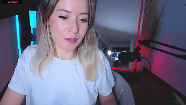 Snapshot of sexfire_lalita chatting on 12-04-25, 11:24 sexfire lalita online show from 12-04-25, 11:24