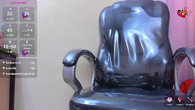 Snapshot of Hot_beauty__ chatting on 02-09-25, 12:41 Hot beauty online show from 02-09-25, 12:41