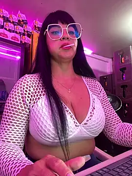 Hot beauty   online show from 03-24-26, 02:16