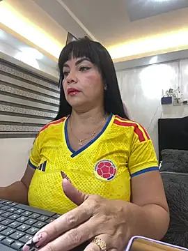 Hot beauty   online show from 07-08-26, 02:05