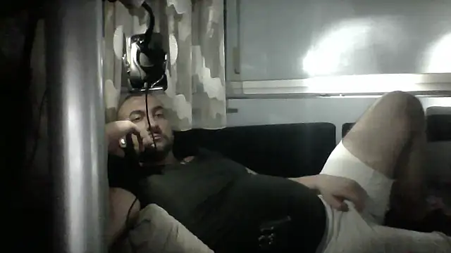 Snapshot of NewyorkDimi chatting on 07-13-26, 02:47 NewyorkDimi online show from 07-13-26, 02:47