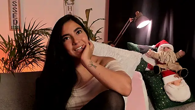 Snapshot of Serenity_Day chatting on 12-15-24, 10:58 Serenity Day online show from 12-15-24, 10:58