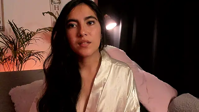 Snapshot of Serenity_Day chatting on 02-01-25, 03:30 Serenity Day online show from 02-01-25, 03:30