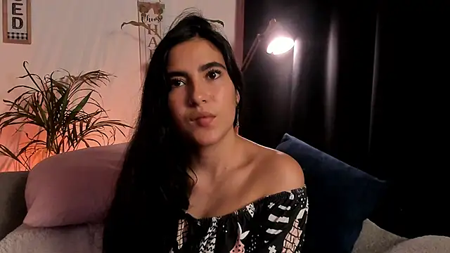 Snapshot of Serenity_Day chatting on 02-19-25, 11:57 Serenity Day online show from 02-19-25, 11:57