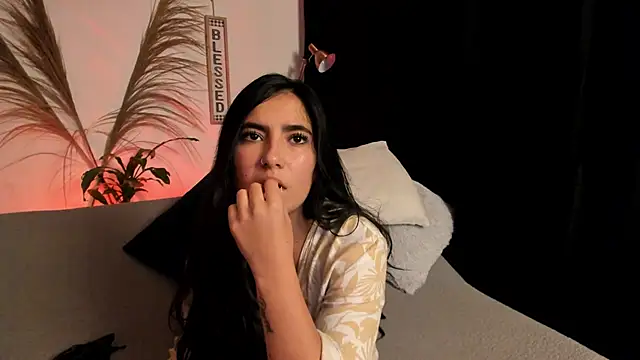 Snapshot of Serenity_Day chatting on 09-26-25, 02:15 Serenity Day online show from 09-26-25, 02:15