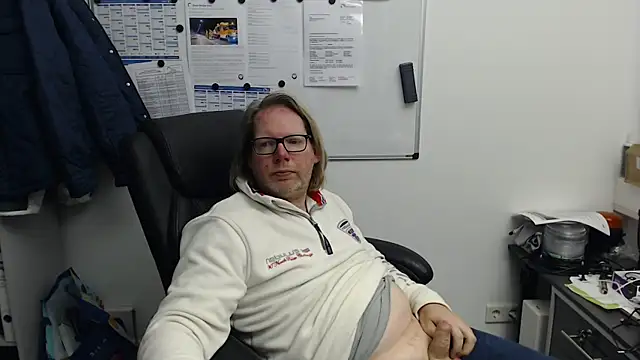 VSteph online show from 12-15-25, 04:00