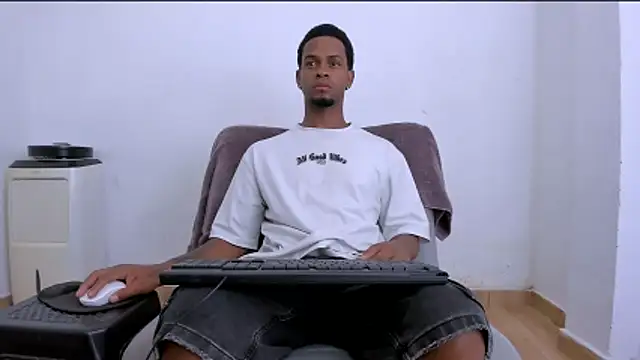 Snapshot of jack_crawfortt chatting on 11-01-25, 03:25 jack crawfortt online show from 11-01-25, 03:25