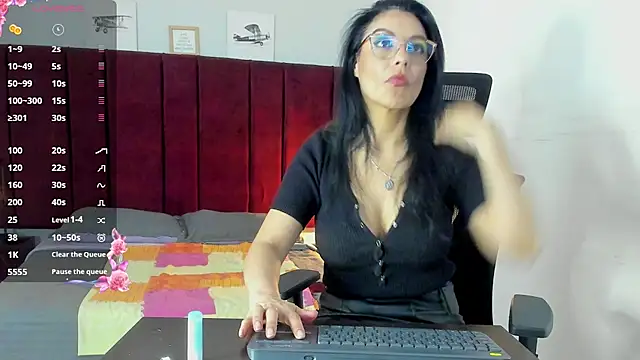 Zuzana21 online show from 03-21-25, 04:07