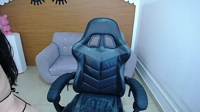 Chinatsu t online show from 09-17-25, 12:51