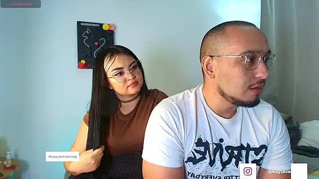 Snapshot of XXCOUPLESSEX chatting on 03-20-26, 11:48 XXCOUPLESSEX online show from 03-20-26, 11:48