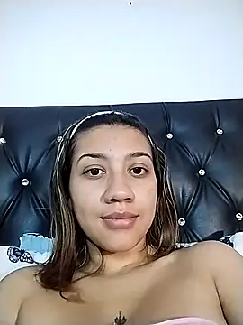 Snapshot of nina_carther chatting on 01-04-25, 01:31 nina carther online show from 01-04-25, 01:31