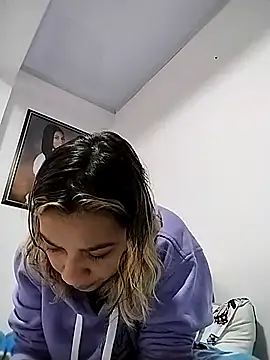 Snapshot of nina_carther chatting on 03-20-25, 12:08 nina carther online show from 03-20-25, 12:08