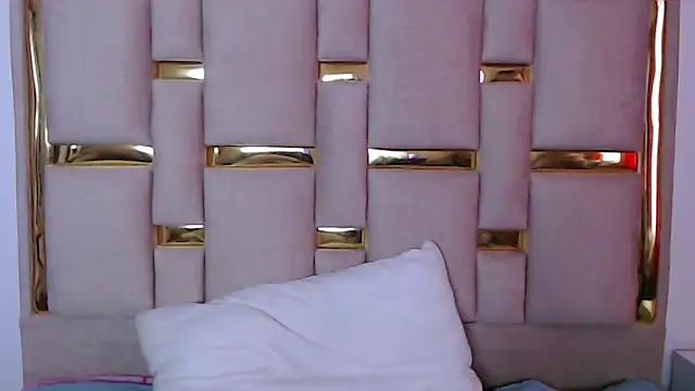 Snapshot of nina_carther chatting on 11-13-25, 11:09 nina carther online show from 11-13-25, 11:09