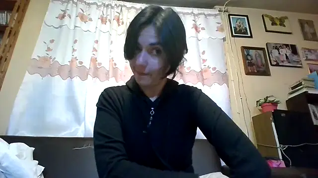 Snapshot of Tiramisu89 chatting on 03-22-25, 04:45 Tiramisu89 online show from 03-22-25, 04:45