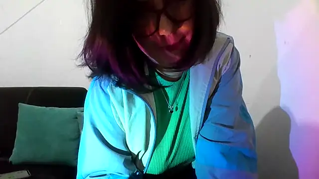 Snapshot of Tiramisu89 chatting on 11-26-25, 01:06 Tiramisu89 online show from 11-26-25, 01:06