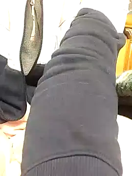 Snapshot of fabdemira chatting on 01-29-25, 02:21 fabdemira online show from 01-29-25, 02:21