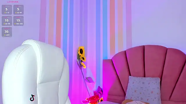 Snapshot of Marilyn_rouse_ chatting on 01-09-25, 09:58 Marilyn rouse online show from 01-09-25, 09:58