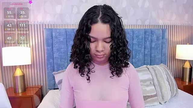 Snapshot of pretty_sunlight_ chatting on 11-23-25, 01:38 pretty sunlight online show from 11-23-25, 01:38