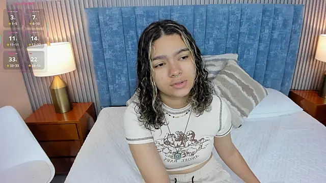 pretty sunlight  online show from 02-11-26, 01:32