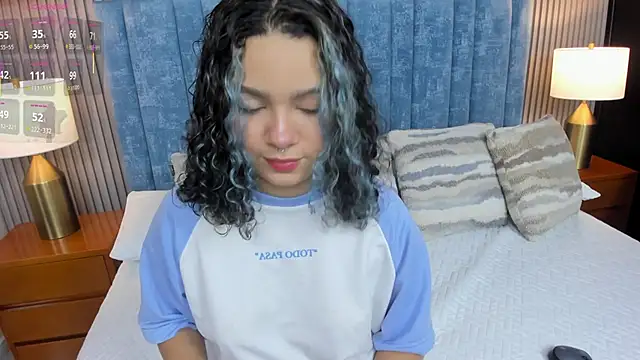 pretty sunlight  online show from 04-07-26, 01:50