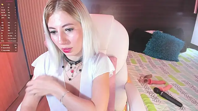 Snapshot of melody_starr chatting on 03-04-25, 05:00 melody starr online show from 03-04-25, 05:00