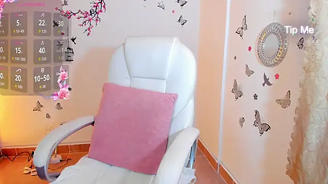 Snapshot of melody_starr chatting on 09-15-25, 05:24 melody starr online show from 09-15-25, 05:24