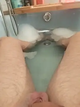 Snapshot of hexsmith96 chatting on 12-29-24, 02:31 hexsmith96 online show from 12-29-24, 02:31