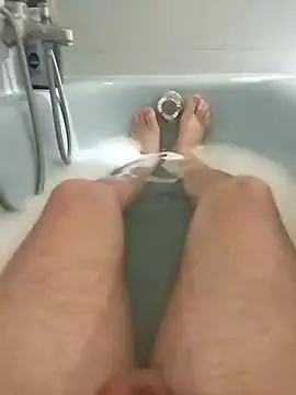 Snapshot of hexsmith96 chatting on 01-23-25, 04:04 hexsmith96 online show from 01-23-25, 04:04